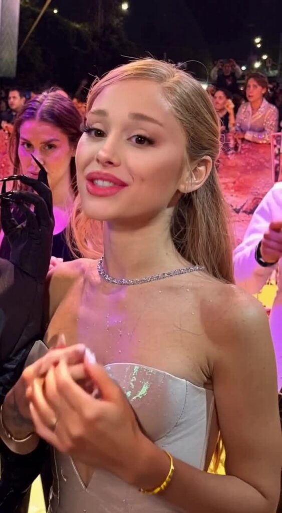 Video thumbnail for Ariana Grande AI Video Digital Virtual - Nude AI Celebs