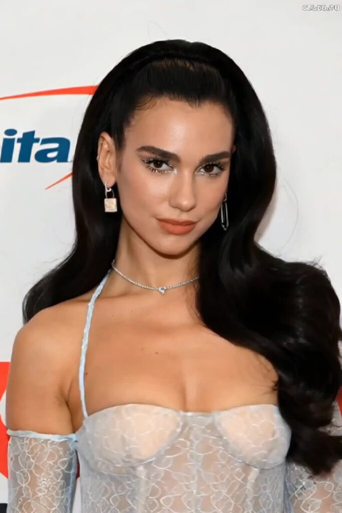 Video thumbnail for Dua Lipa AI‑Engineered Digital Video Illusion - Nude AI Celebs