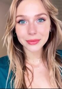 Video thumbnail for Elizabeth Olsen AI Video Exposed - Nude AI Celebs