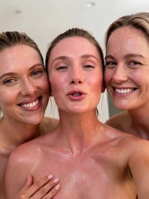 Video thumbnail for Elizabeth Olsen Lookalike AI Video - Nude AI Celebs
