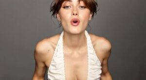 Video thumbnail for Ella Purnell AI-Engineered Video Content - Nude AI Celebs