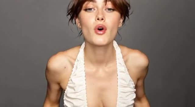 Video thumbnail for Ella Purnell AI-Engineered Video Content - Nude AI Celebs