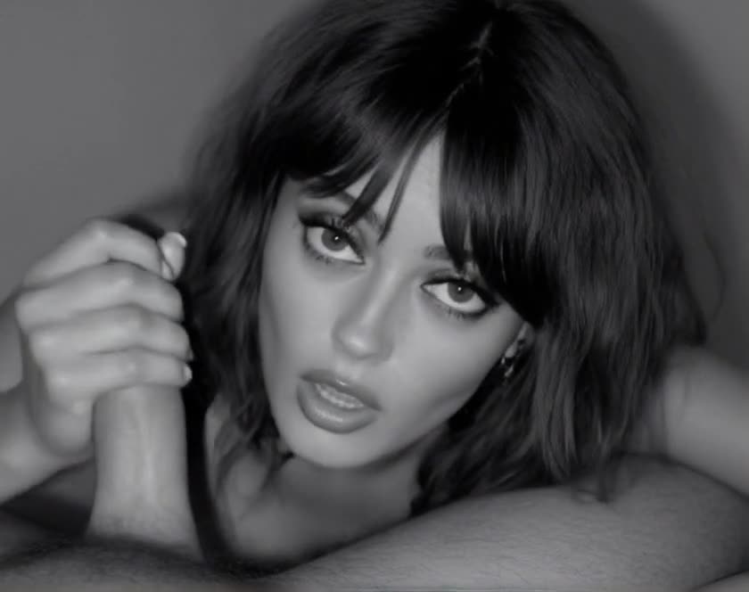 Video thumbnail for Ella Purnell Digital AI Video - Nude AI Celebs