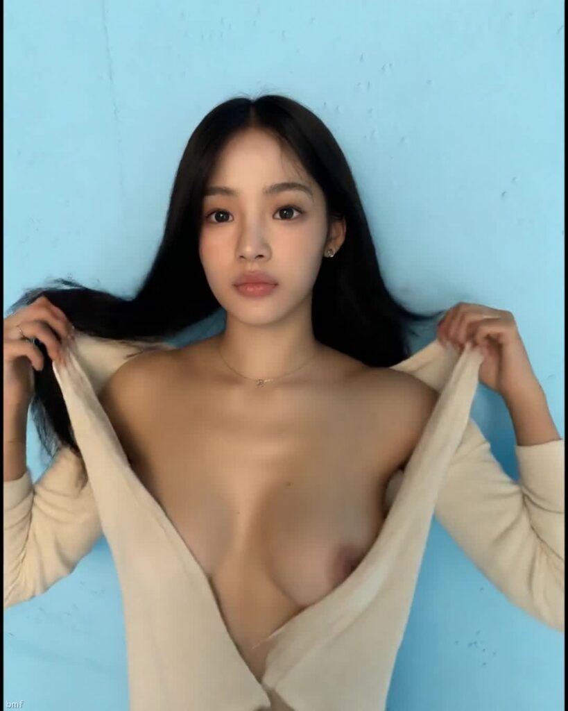 Video thumbnail for Fake – NewJeans - Nude AI Celebs