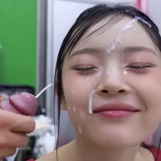 Video thumbnail for Fake – NewJeans - Nude AI Celebs