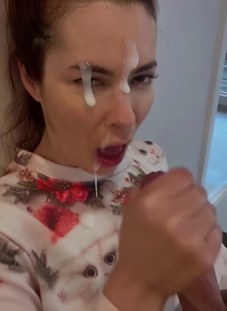 Video thumbnail for Felicia Day AI Video Digital Neural Fake - Nude AI Celebs