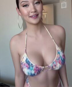 Video thumbnail for Geo Antoinette AI Video Generated - Nude AI Celebs