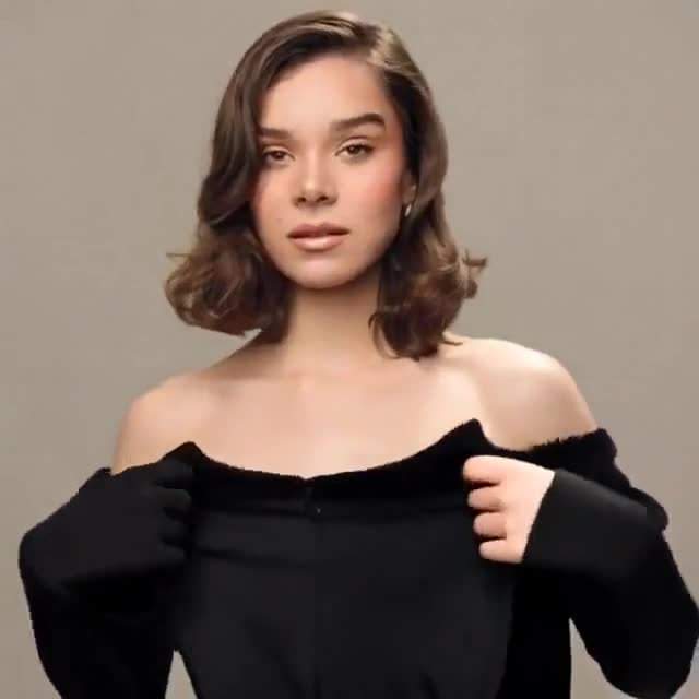 Video thumbnail for Hailee Steinfeld AI Video Fake - Nude AI Celebs