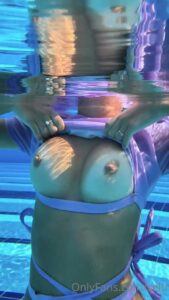 Video thumbnail for Hailee Steinfeld Not Real Video AI - Nude AI Celebs