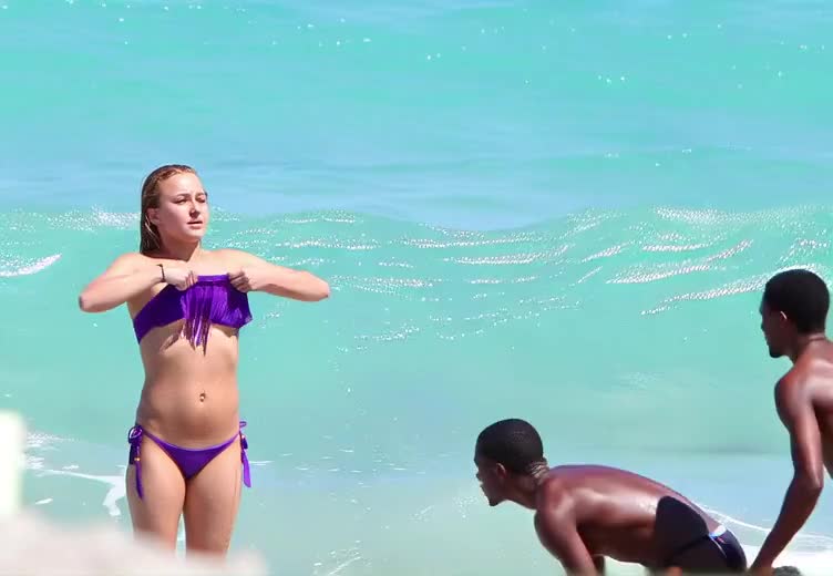 Video thumbnail for Hayden Panettiere Neural Rendering AI Video - Nude AI Celebs