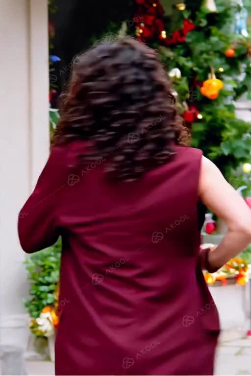 Video thumbnail for Julia Louis-Dreyfus Lookalike AI Video - Nude AI Celebs