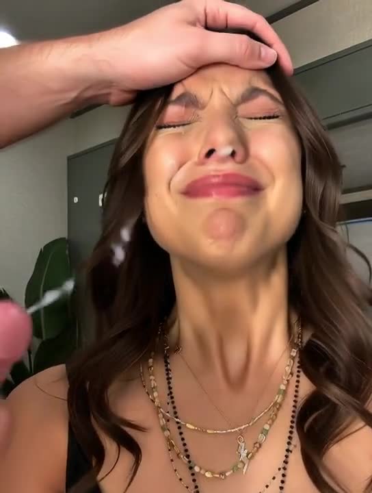 Video thumbnail for Kira Kosarin AI Video Simulation - Nude AI Celebs
