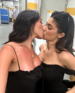 Video thumbnail for Kylie Jenner AI Video Digital Simulation - Nude AI Celebs