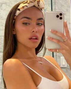 Video thumbnail for Madison Beer AI-Constructed Video Illusion - Nude AI Celebs