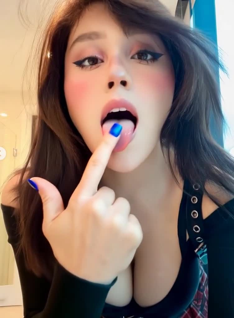 Video thumbnail for Neekolul AI Video Simulation - Nude AI Celebs