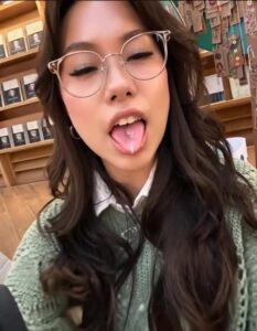 Video thumbnail for QuarterJade AI Video Digital Fake - Nude AI Celebs