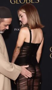 Video thumbnail for Samara Weaving - Nude AI Celebs