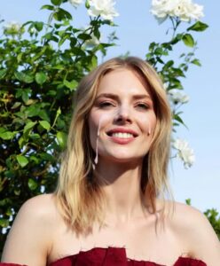Video thumbnail for Samara Weaving AI Video Replica - Nude AI Celebs