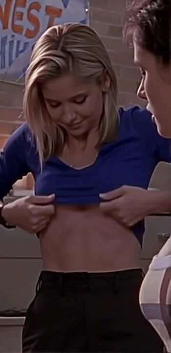 Video thumbnail for Sarah Michelle Gellar AI-Synthesized Video - Nude AI Celebs