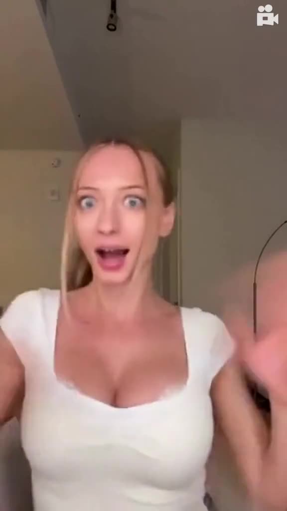 Video thumbnail for Sophia Diamond AI Video Reproduction - Nude AI Celebs