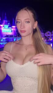 Video thumbnail for Sophia Diamond Software AI Video - Nude AI Celebs