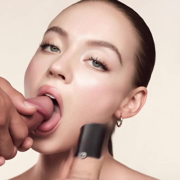 Video thumbnail for Sydney Sweeney AI-Produced Video Transformation - Nude AI Celebs