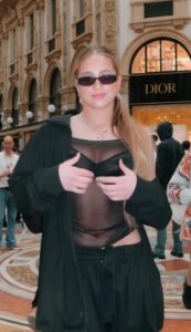 Video thumbnail for Tate Mcrae Fake AI Video - Nude AI Celebs