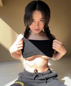 Video thumbnail for Valkyrae AI-Simulacrum Video Content - Nude AI Celebs