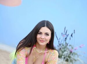 Video thumbnail for Victoria Justice AI Video Digital Simulated - Nude AI Celebs