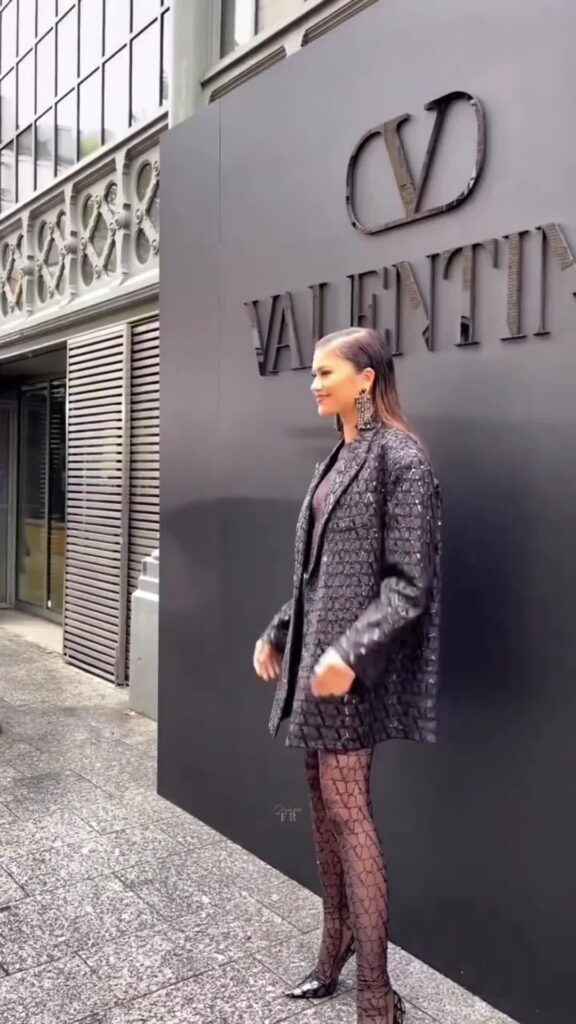 Video thumbnail for Zendaya AI Video Digital Virtual - Nude AI Celebs