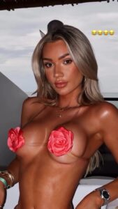 Video thumbnail for Alexa Collins AI Constructed Video Illusion Porn - Nude AI Celebs
