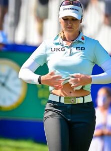 Video thumbnail for Brooke Henderson AI Designed Video Simulation Porn - Nude AI Celebs