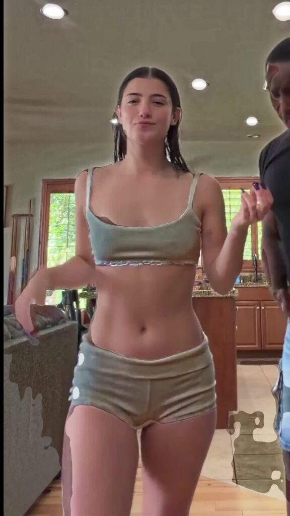Video thumbnail for Charli D’Amelio Neural Fake AI Video Porn - Nude AI Celebs