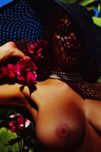 Video thumbnail for Charlotte McKinney Generated Porn AI Video - Nude AI Celebs