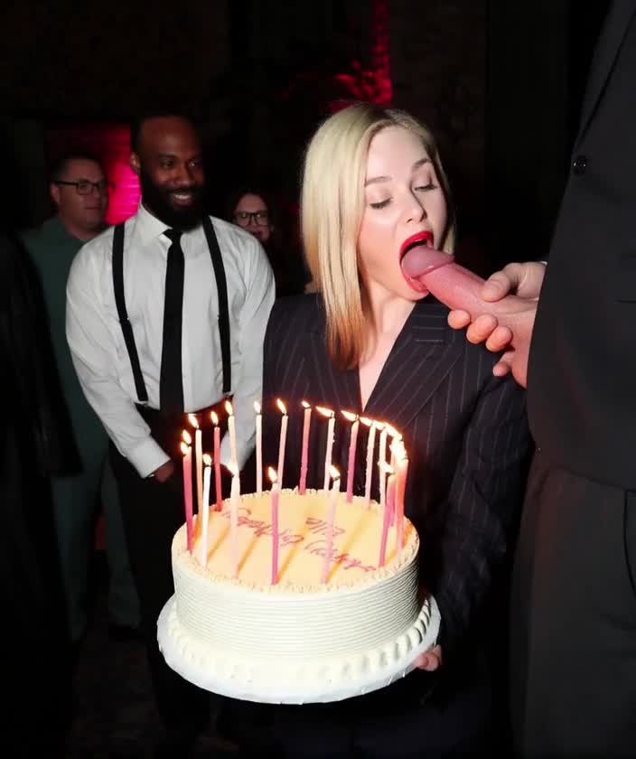 Video thumbnail for Elle Fanning AI Video Digital Exposed - Nude AI Celebs