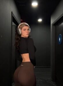 Video thumbnail for Faith Ordway AI Video Exposed - Nude AI Celebs