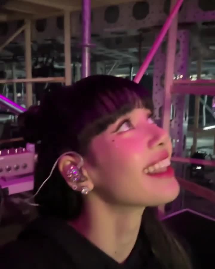 Video thumbnail for Lalisa Manobal AI-Synthesized Video Porn - Nude AI Celebs