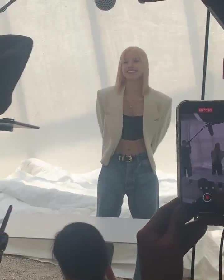 Video thumbnail for Lalisa Manobal AI Video Exposed - Nude AI Celebs
