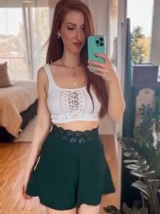Video thumbnail for Lara Loft Nude Naked AI Video Porn - Nude AI Celebs