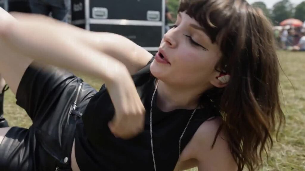 Video thumbnail for Lauren Mayberry AI Video Simulation Porn - Nude AI Celebs