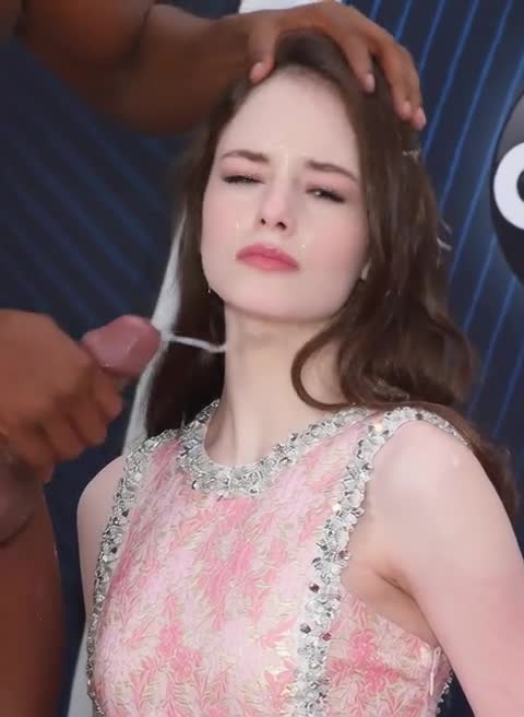 Video thumbnail for Mackenzie Foy AI-Generated Video Clone - Nude AI Celebs