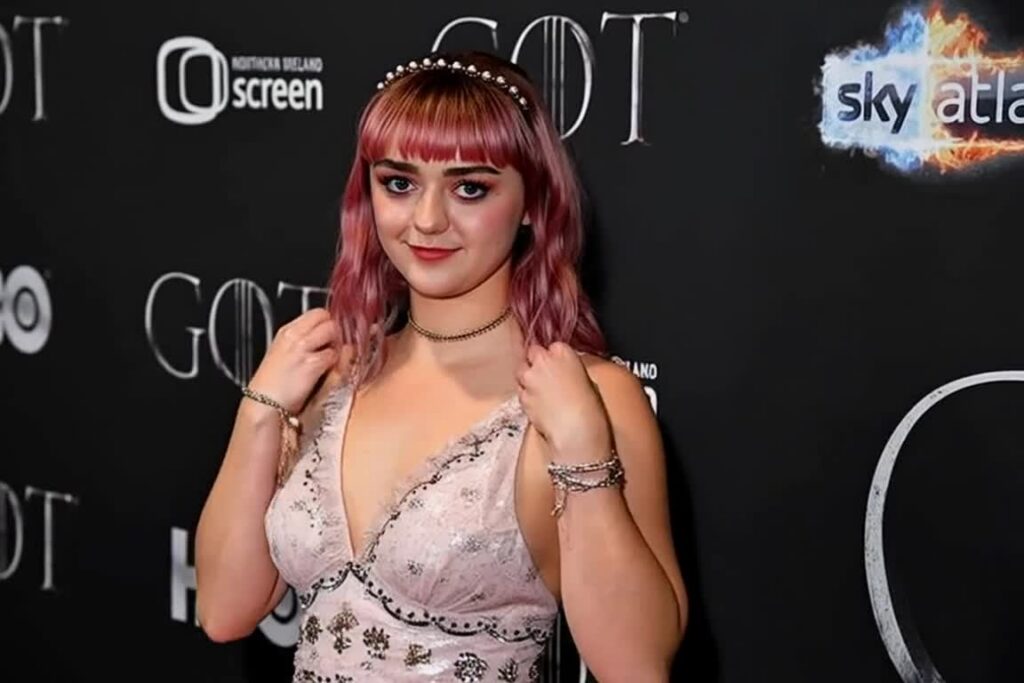 Video thumbnail for Maisie Williams AI Video Digital Fake - Nude AI Celebs