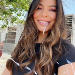 Miranda Cosgrove
