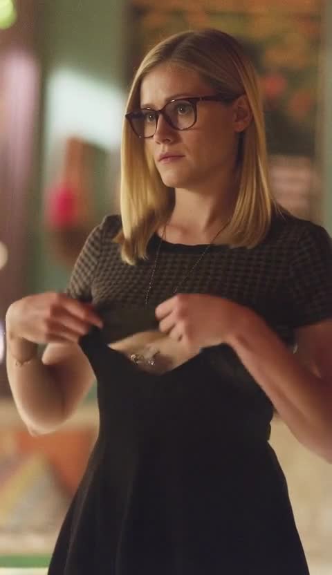 Video thumbnail for Olivia Taylor Dudley Digitally Naked AI Video - Nude AI Celebs