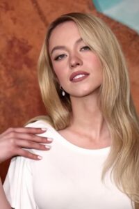 Video thumbnail for Sydney Sweeney AI-Produced Digital Video - Nude AI Celebs