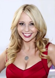 Video thumbnail for Tara Strong Transformation Synthesized AI Porn - Nude AI Celebs
