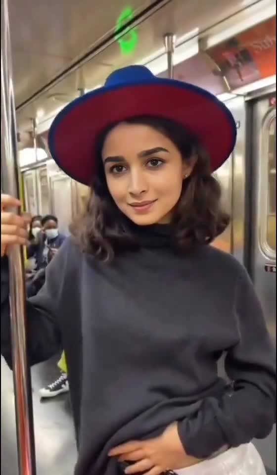 Video thumbnail for Alia Bhatt AI Video Exposed - Nude AI Celebs
