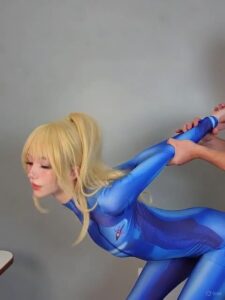 Video thumbnail for Celebi.cos Computer Generated AI Video Fantasy - Nude AI Celebs