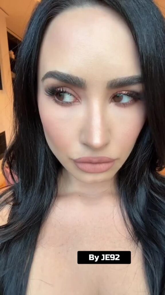 Video thumbnail for Demi Lovato Virtual AI Porn - Nude AI Celebs