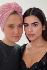 Video thumbnail for Dua Lipa AI-Synthesized Video Porn - Nude AI Celebs